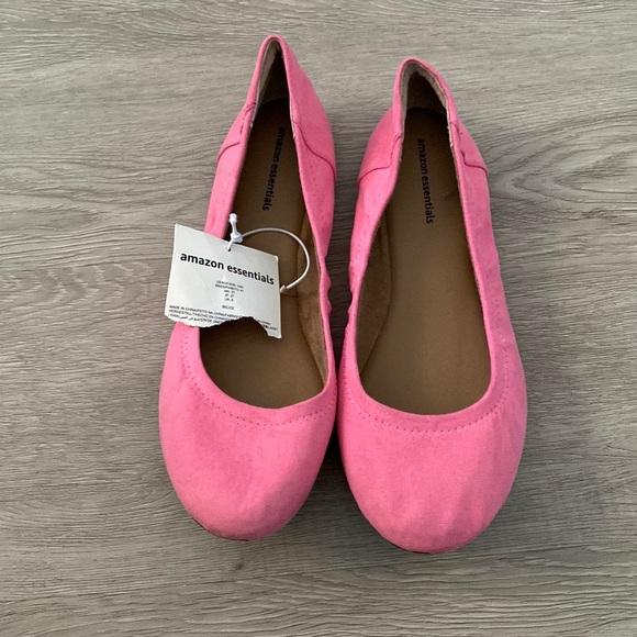 Amazon Essentials Shoes - Pink ballet flats from Amazon essentials, Barbie pink ballet flats. Size 10w